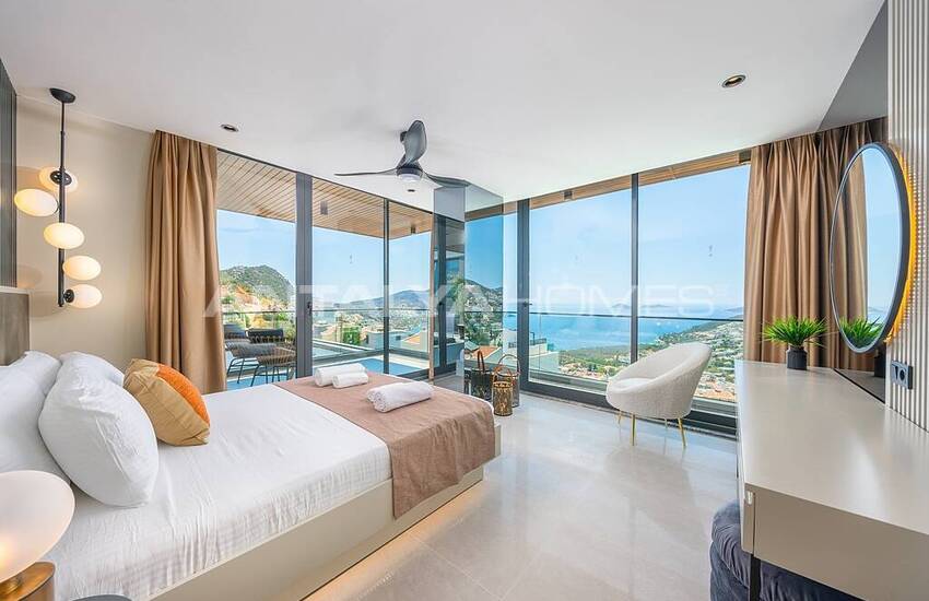 Luxe Villa with Sea View and Infinity Pool in Kalkan 30