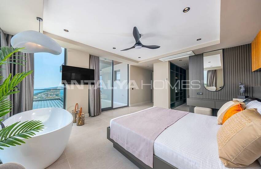 Luxe Villa with Sea View and Infinity Pool in Kalkan 31