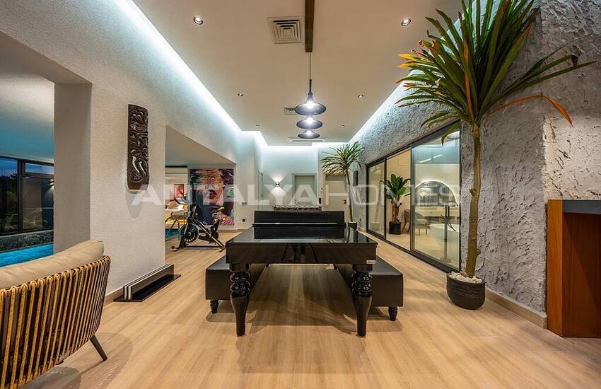 Luxe Villa with Sea View and Infinity Pool in Kalkan 37