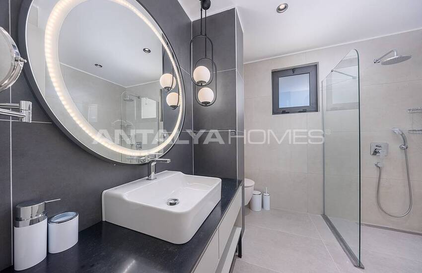 Luxe Villa with Sea View and Infinity Pool in Kalkan 42