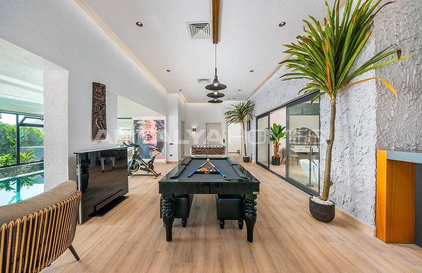 Luxe Villa with Sea View and Infinity Pool in Kalkan 23