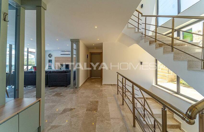 Spacious Villa with Bath and Sauna in Unique Area in Kalkan 8