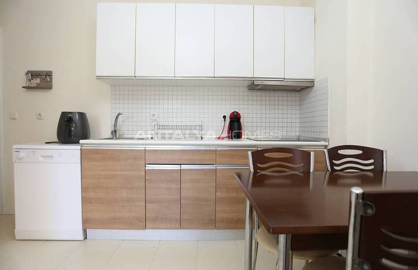 Furnished Flat in a Complex with Pool in Konyaalti, Antalya 7