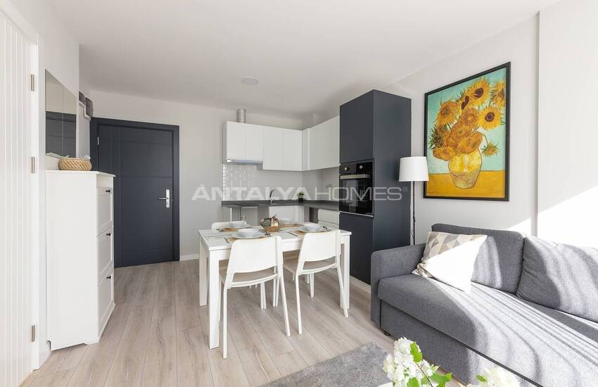 Real Estate with High Rental Income Potential in Antalya Kepez 17