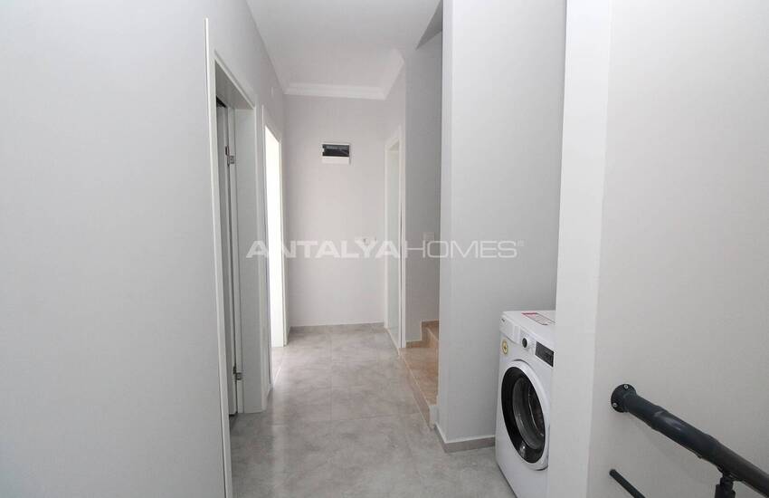 Spacious Villas Suitable for a Private Life in Kadriye 33