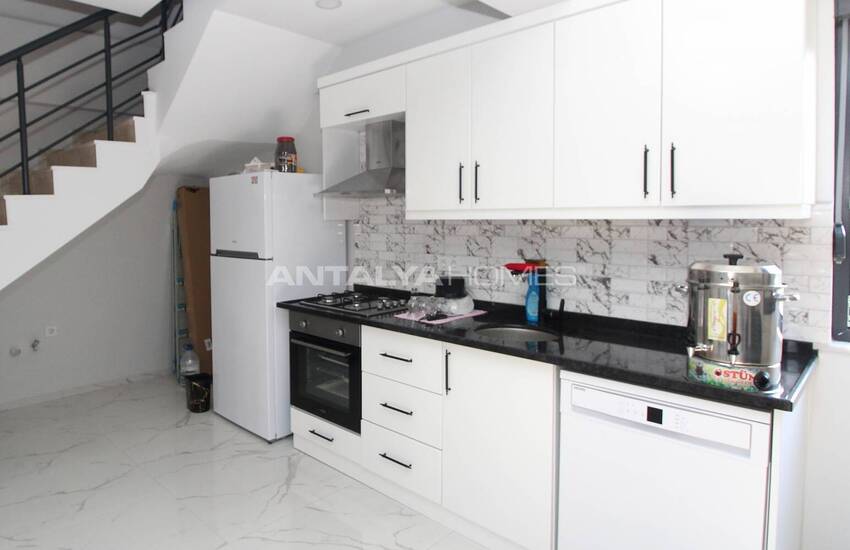 Spacious Villas Suitable for a Private Life in Kadriye 22