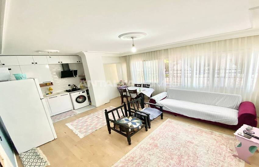 Furnished Apartment Close to City Center in Antalya Muratpasa 3