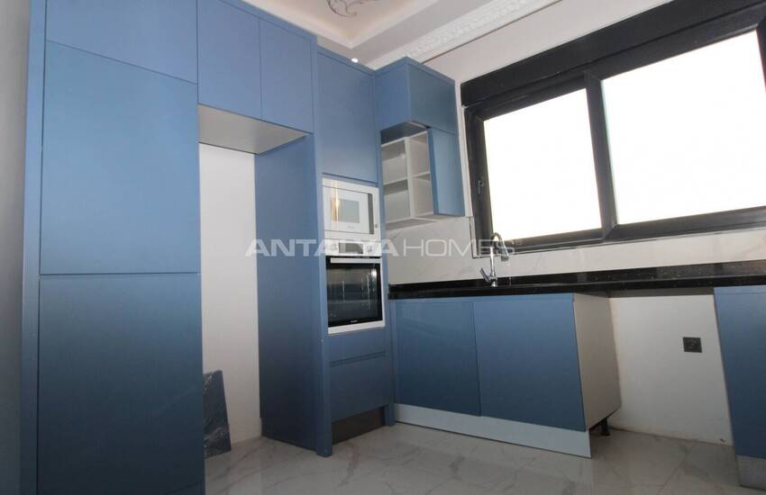 ویلاهایی با استخر و باغ نزدیک به زمین گلف در بلک 13