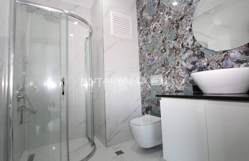 ویلاهایی با استخر و باغ نزدیک به زمین گلف در بلک 20