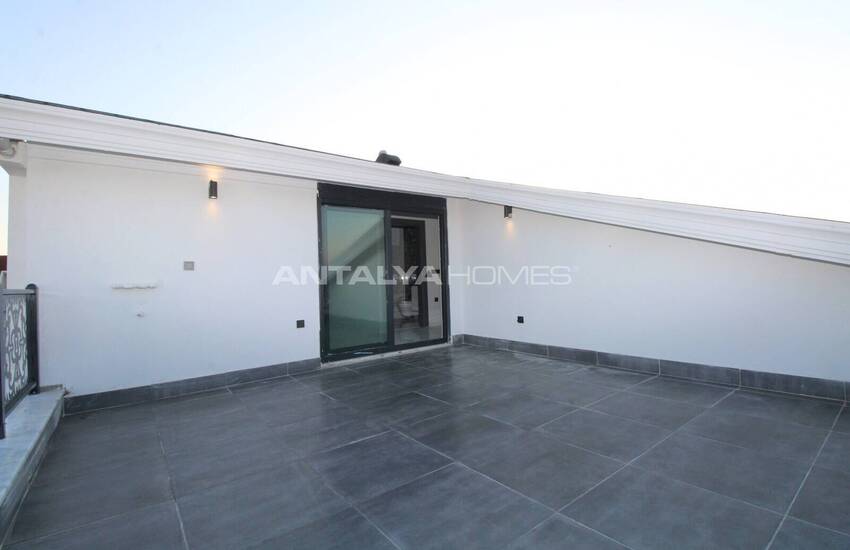 ویلاهایی با استخر و باغ نزدیک به زمین گلف در بلک 30