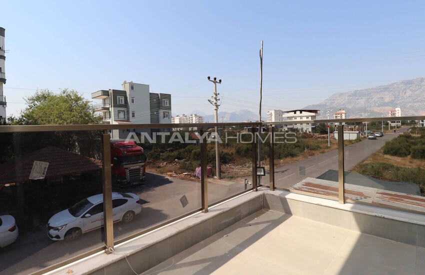 Antalya Döşemealtı'nda Şık Tasarımlı Sıfır Daireler 18