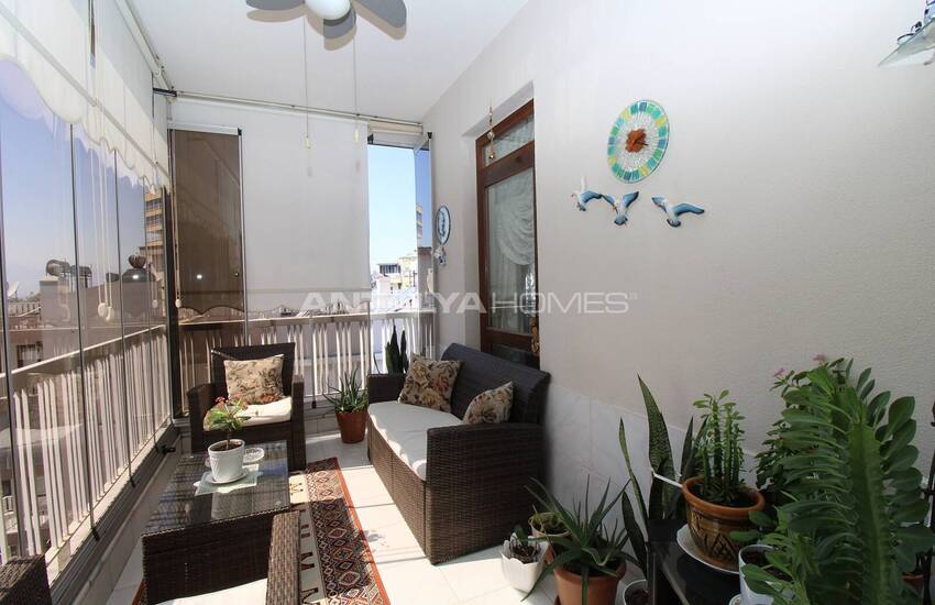 Wide and Spacious Apartment in Complex in Antalya Muratpasa 29