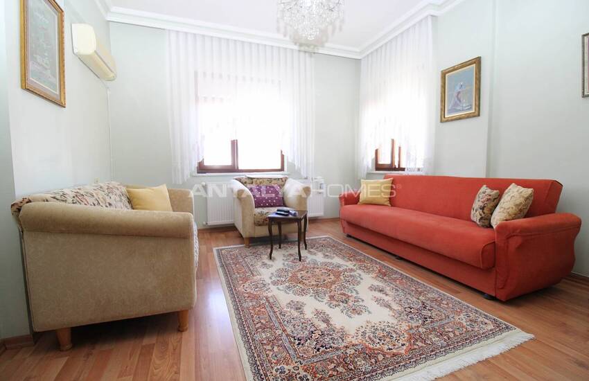 Wide and Spacious Apartment in Complex in Antalya Muratpasa 30