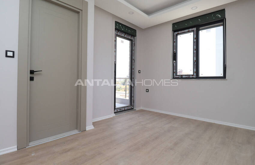 Apartments with En-suite Bathroom in Bahceyaka Dosemealti 10