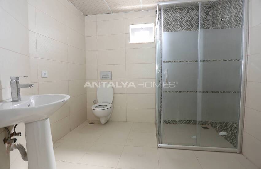 Spacious Apartment with Indoor Car Park in Antalya Muratpasa 31