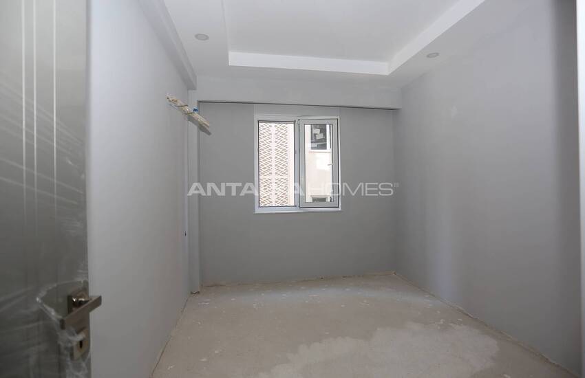 Well Located Property with Underfloor Heating in Muratpasa Antalya 8