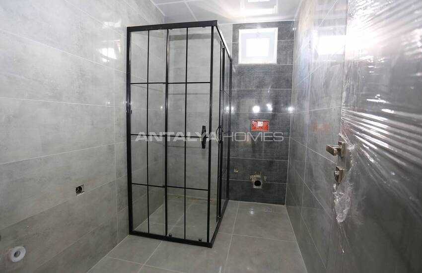 Well Located Property with Underfloor Heating in Muratpasa Antalya 10