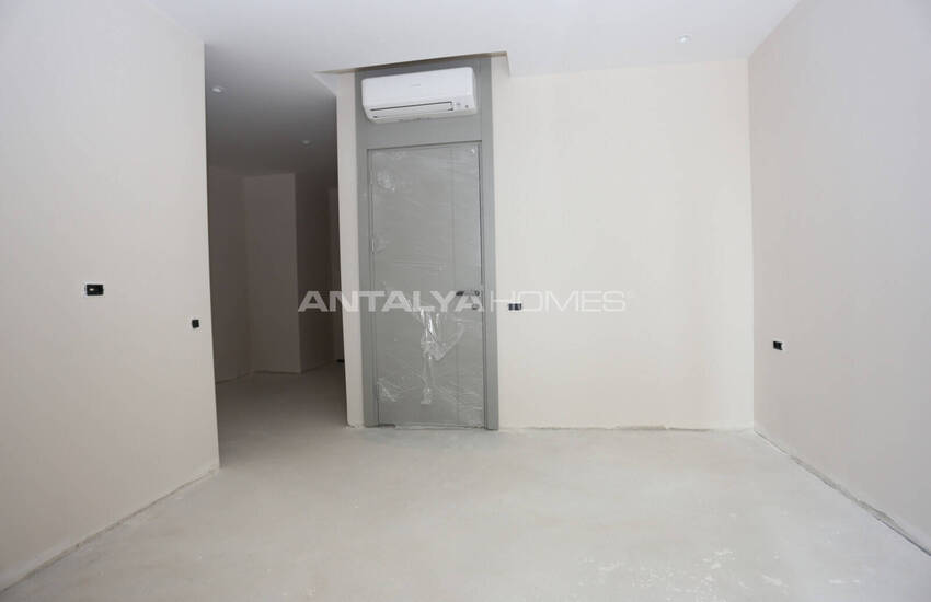 Apartments in a Complex with Parking Lot in Konyaalti Antalya 11