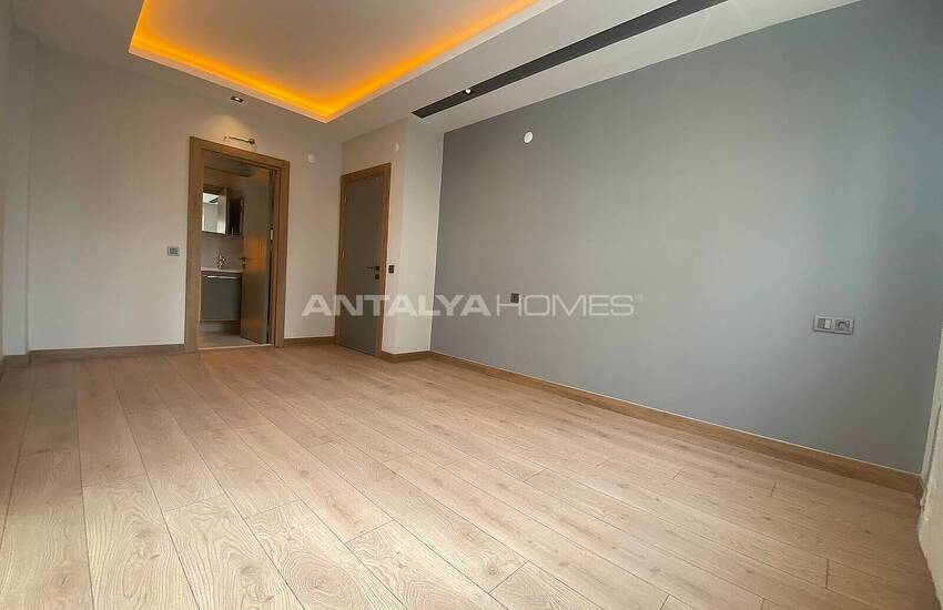 3 Bedroom Flat with Gas Combi in Muratpasa Kizilarik 17