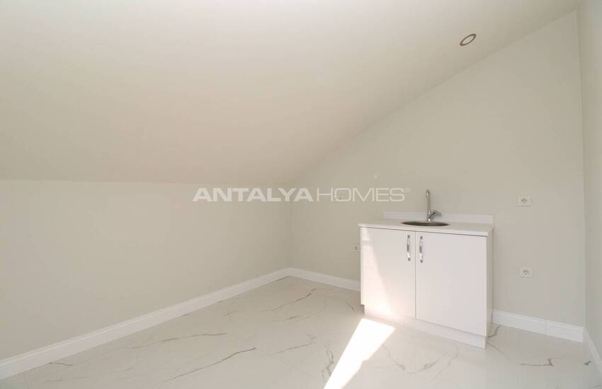 Triplex Villa with Private Pool and Elevator in Antalya 38