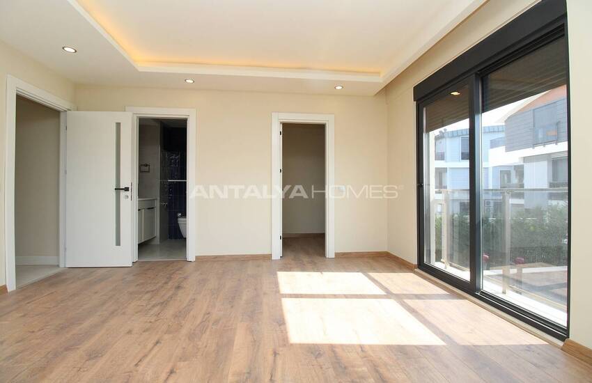 Turnkey Triplex Villas with Private Pool in Antalya Guzeloba 51