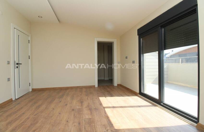 Turnkey Triplex Villas with Private Pool in Antalya Guzeloba 56