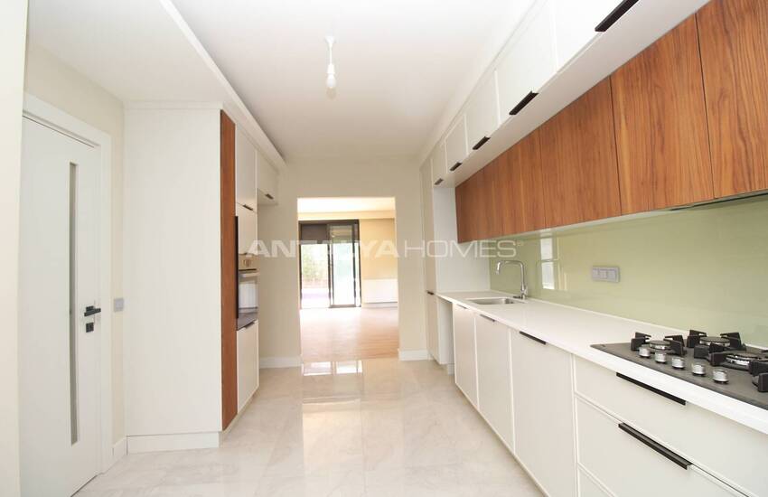 Turnkey Triplex Villas with Private Pool in Antalya Guzeloba 15