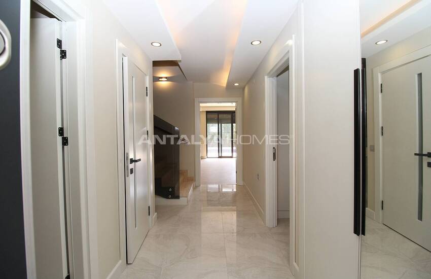 Turnkey Triplex Villas with Private Pool in Antalya Guzeloba 9