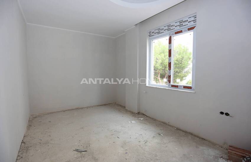 New Real Estate in an Advantageous Location in Muratpasa 10
