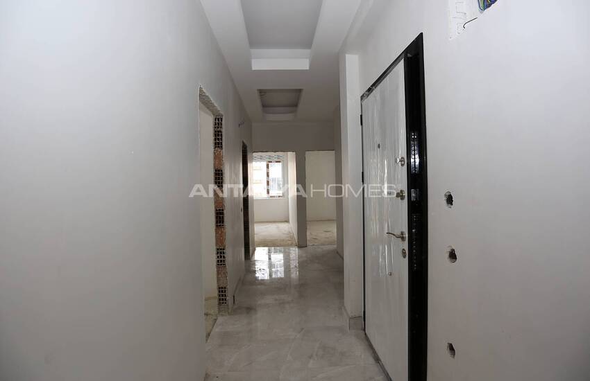 New Real Estate in an Advantageous Location in Muratpasa 11