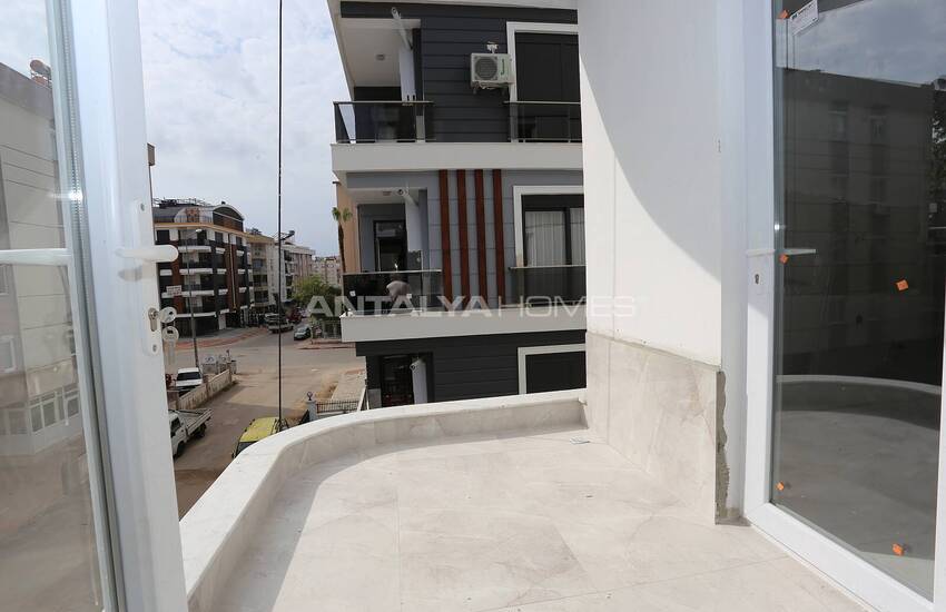 New Real Estate in an Advantageous Location in Muratpasa 13