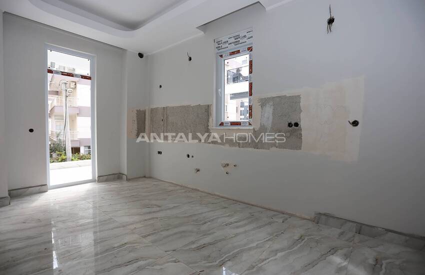 New Real Estate in an Advantageous Location in Muratpasa 5