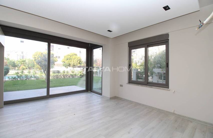 Real Estate in a Complex with Indoor Parking Lot in Lara, Antalya 13