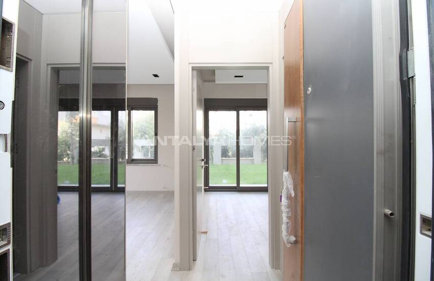 Real Estate in a Complex with Indoor Parking Lot in Lara, Antalya 17