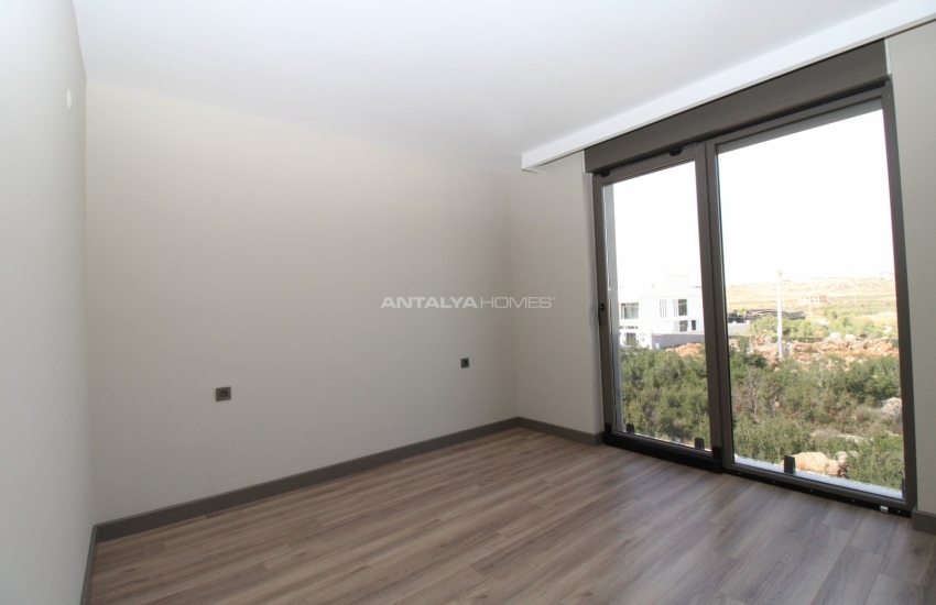 Antalya Kemerağzı'nda Deniz Manzaralı Müstakil Villa 21