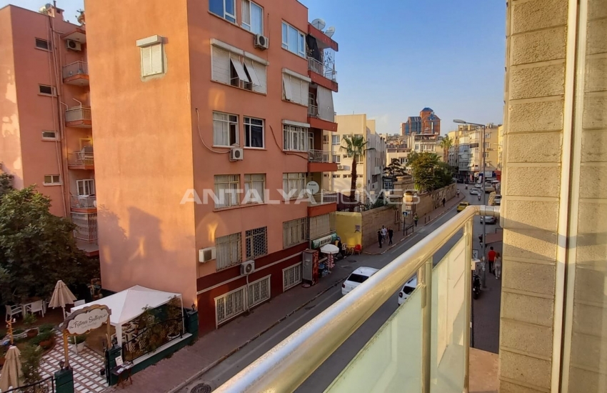 Turnkey Flat Within Walking Distance of Sea in Muratpasa 21