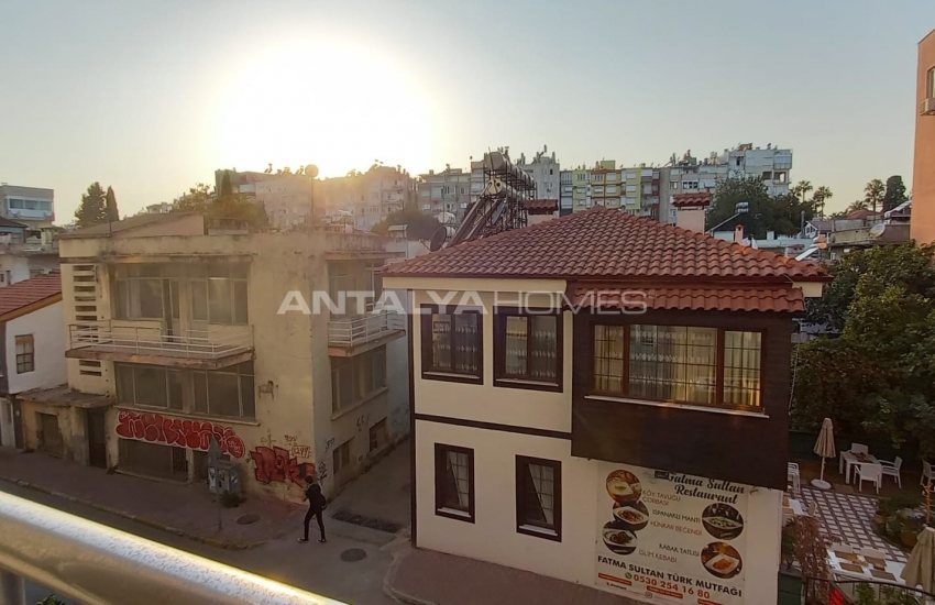 Turnkey Flat Within Walking Distance of Sea in Muratpasa 23