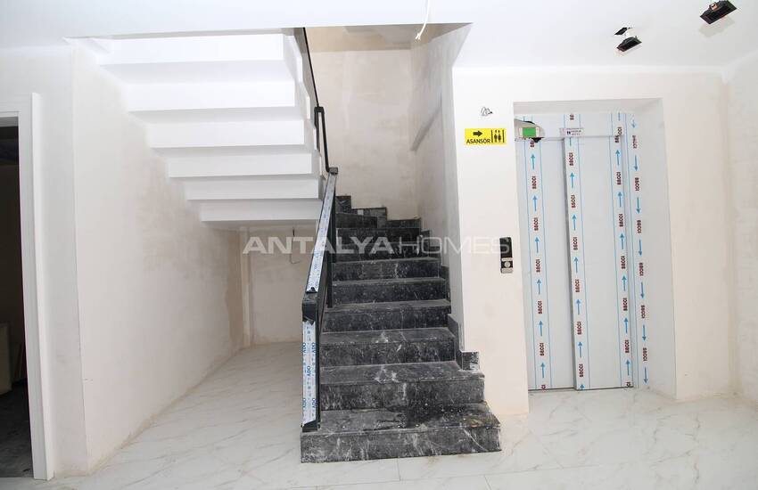 Villa with a Lift and Private Garden in Guzeloba Antalya 27