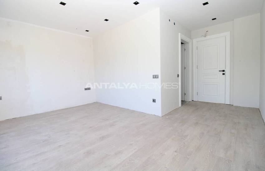 Villa with a Lift and Private Garden in Guzeloba Antalya 10