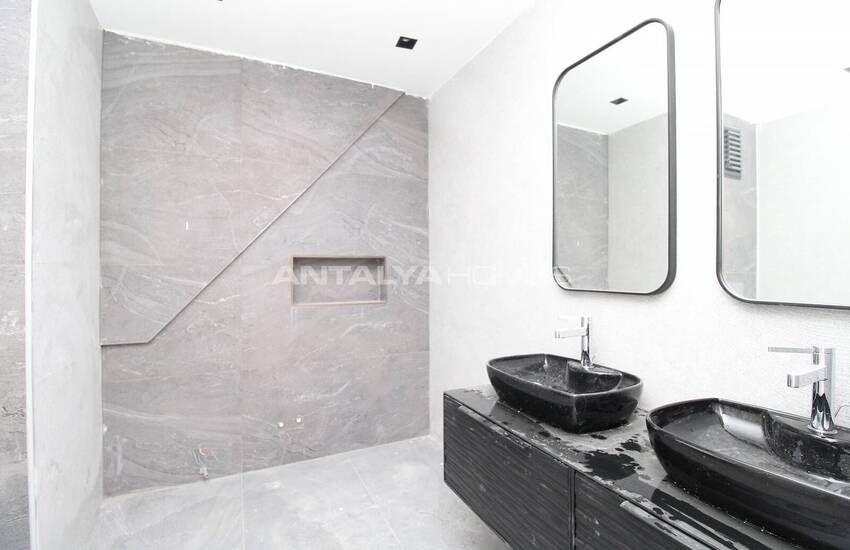 Villa with a Lift and Private Garden in Guzeloba Antalya 30