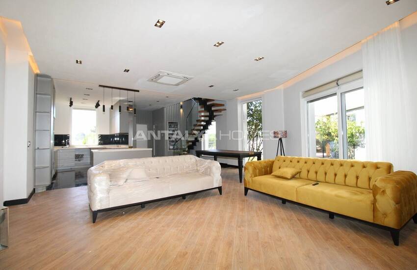 Güzeloba'da Oturmaya Hazır Eşyalı Müstakil Villa 7