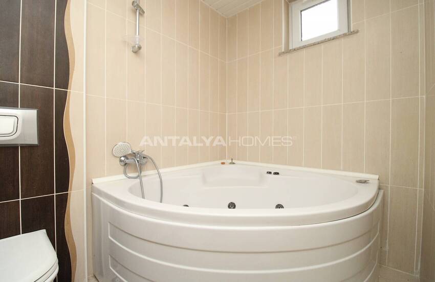 Ready to Move Apartment in a Complex in Lara Antalya 30