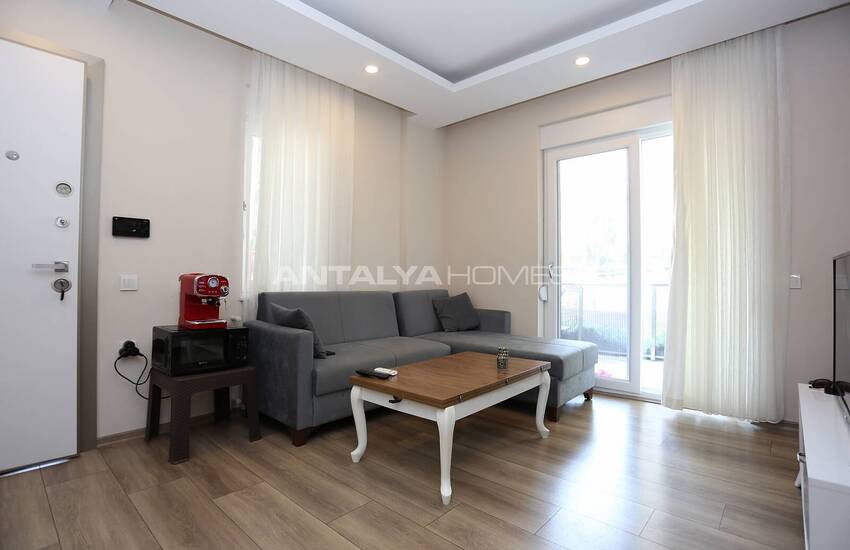 Furnished Property in a Complex with Pool in Antalya Konyaalti 6