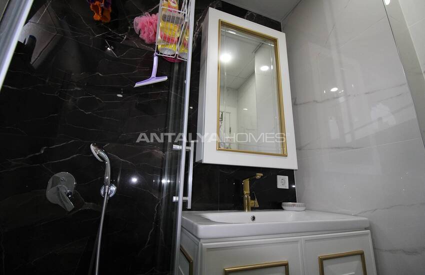 Spacious Apartment with Natural Gas System Near the Sea in Lara 29