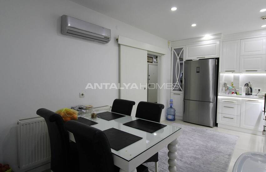 Spacious Apartment with Natural Gas System Near the Sea in Lara 19