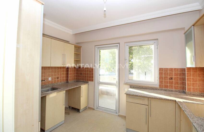 آپارتمان های بزرگ در نزدیکی امکانات اجتماعی در کادریه، ترکیه 31