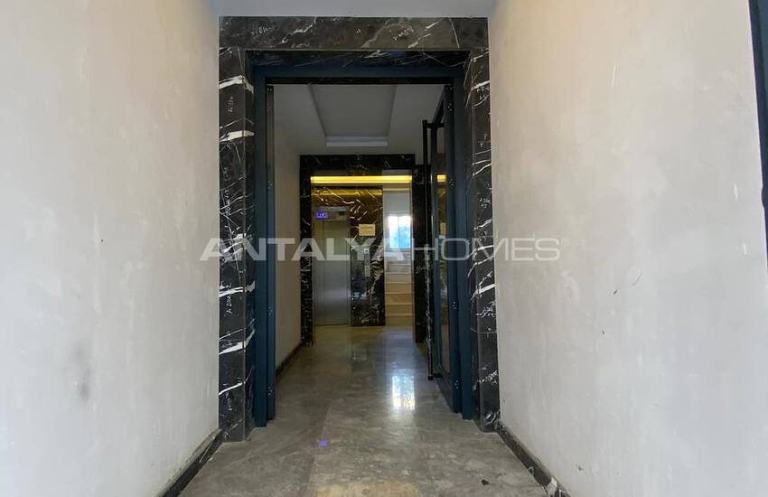 Stylish Flat in a Complex Close to the Sea in Muratpasa 16