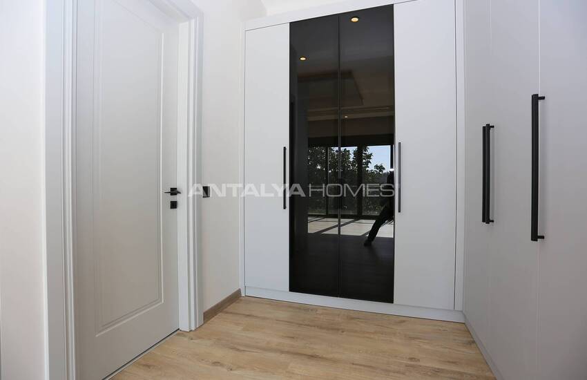 Spacious Detached Villa with Private Pool in Antalya Yesilbayir 26