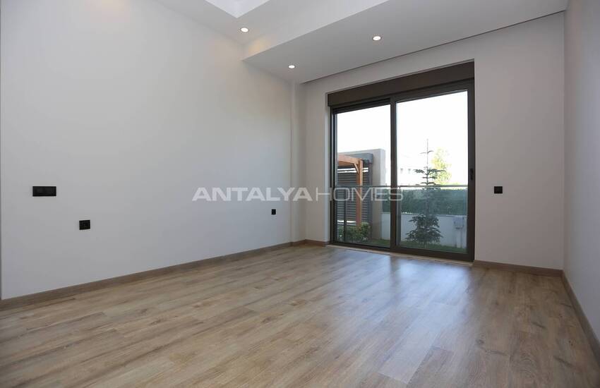 Spacious Detached Villa with Private Pool in Antalya Yesilbayir 28