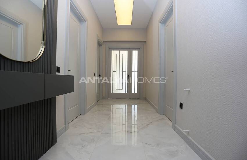Spacious Detached Villa with Private Pool in Antalya Yesilbayir 41